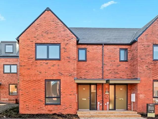3 Bedroom Terraced House To Rent In Eredine Crescent, Milton Keynes, Buckinghamshire, MK5