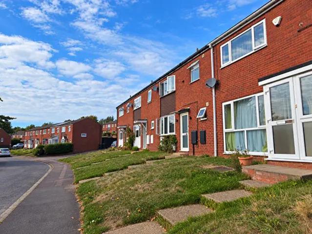 3 Bedroom Terraced House To Rent In Forgeway Banbury, OX16