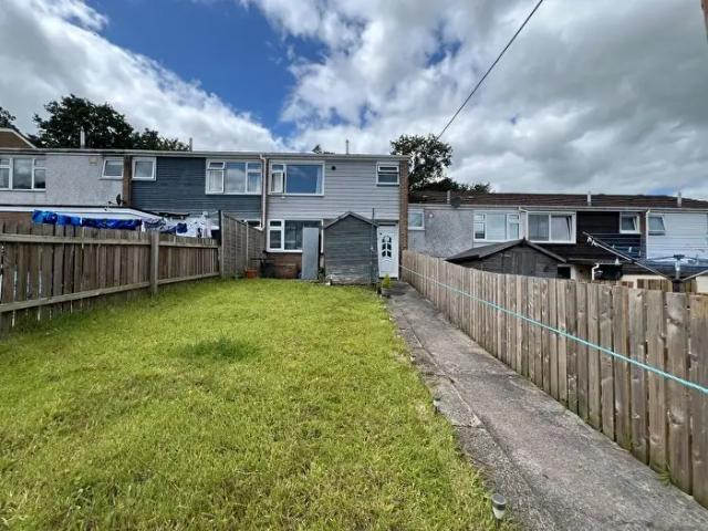 3 Bedroom Terraced House To Rent In Glan Ffynnon, Carmarthen, Carmarthenshire, SA31