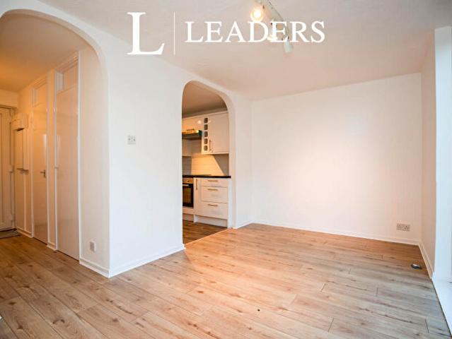 3 Bedroom Terraced House To Rent In Grasmere Green, Wellingborough, Northamptonshire, NN8