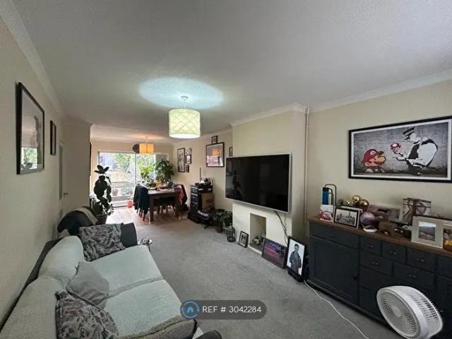 3 Bedroom Terraced House To Rent In Grasscroft, Northampton, NN2