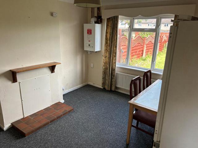 3 Bedroom Terraced House To Rent In Greville Road, Warwick, CV34