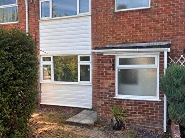 3 Bedroom Terraced House To Rent In Hayling Island, Hants, PO11