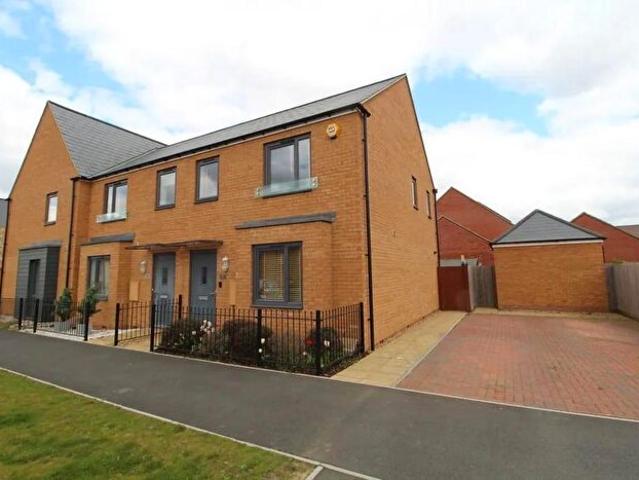 3 Bedroom Terraced House To Rent In Holt Avenue, Brooklands, MK10