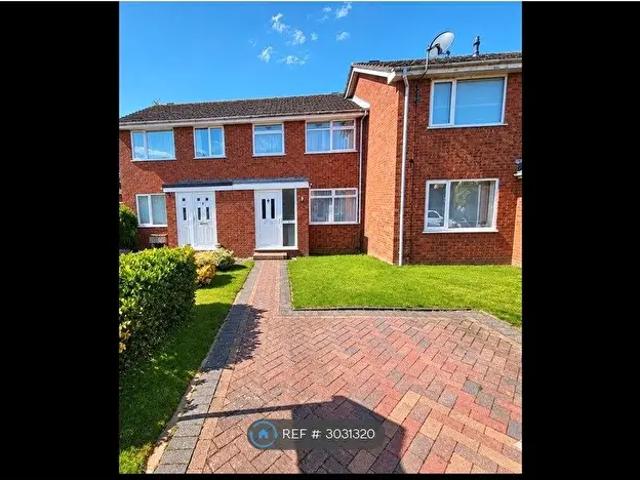 3 Bedroom Terraced House To Rent In Holland Way, Newport Pagnell, MK16
