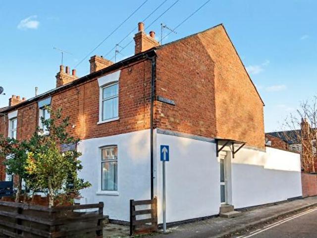3 Bedroom Terraced House To Rent In Junction Road, Banbury, OX16