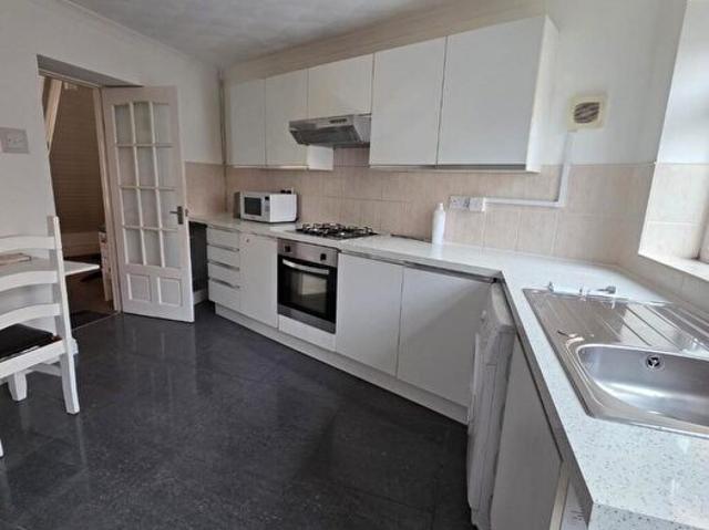 3 Bedroom Terraced House To Rent In King Street, Pontypridd, CF37