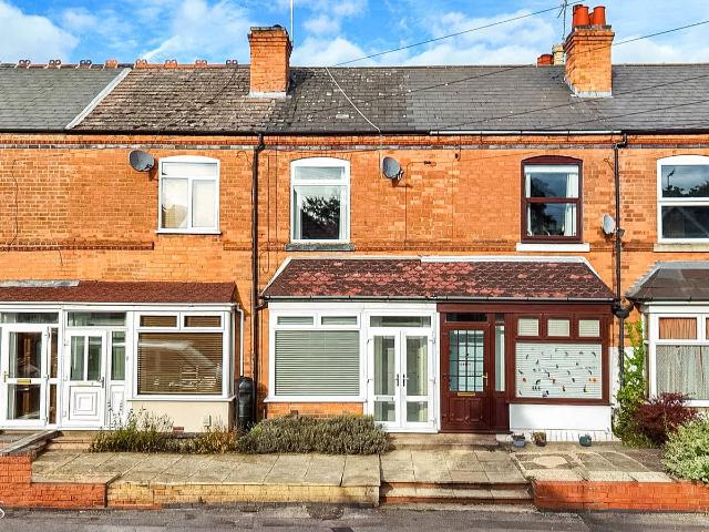 3 bedroom Terraced House to rent in Lime Grove, Sutton Coldfield, West Midlands