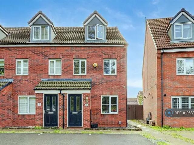 3 Bedroom Terraced House To Rent In Lightning Grove, Nottingham, NG15
