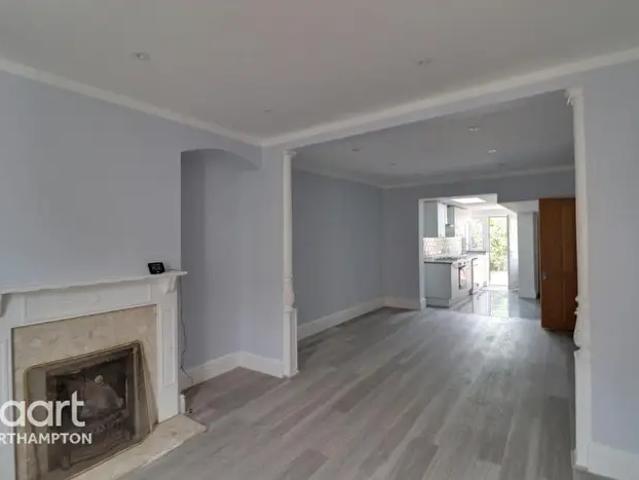3 Bedroom Terraced House To Rent In Lower Thrift Street, Northampton, NN1