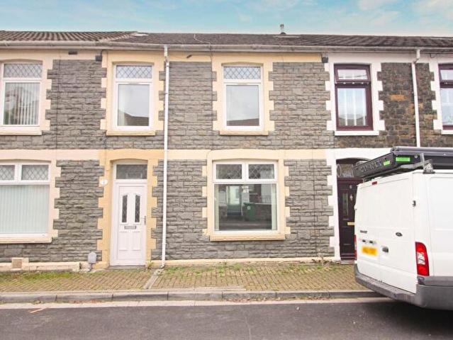 3 Bedroom Terraced House To Rent In Llwynmadoc Street, Pontypridd, CF37