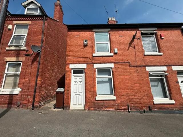 3 Bedroom Terraced House To Rent In Merchant Street, Nottingham, NG6