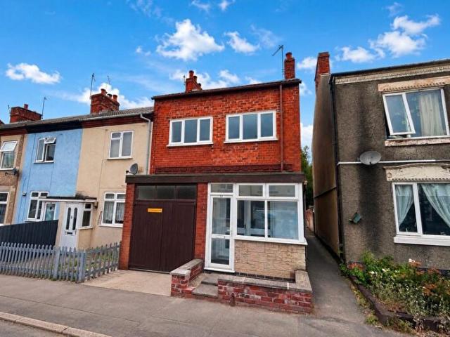 3 Bedroom Terraced House To Rent In Oxford Street, Coalville, LE67