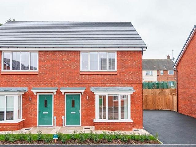 3 Bedroom Terraced House To Rent In Padstow, Nottingham, NG5