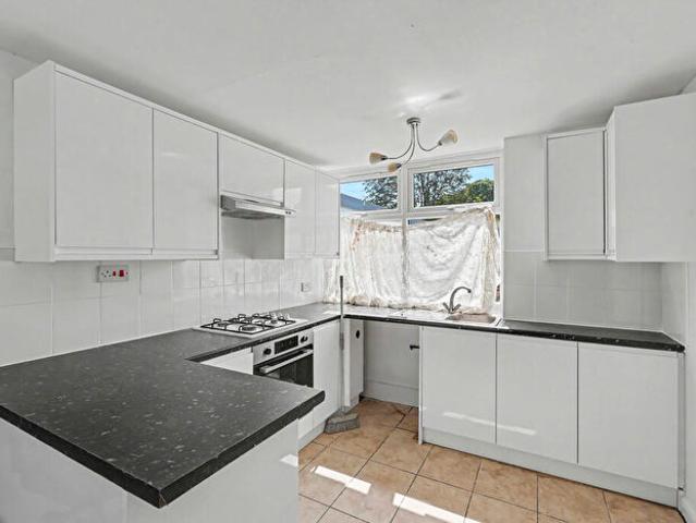 3 Bedroom Terraced House To Rent In Patterdale Walk, Northampton, Northamptonshire, NN3