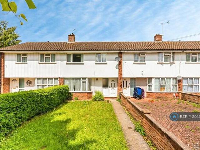 3 Bedroom Terraced House To Rent In Ruskin Way, Aylesbury, HP20