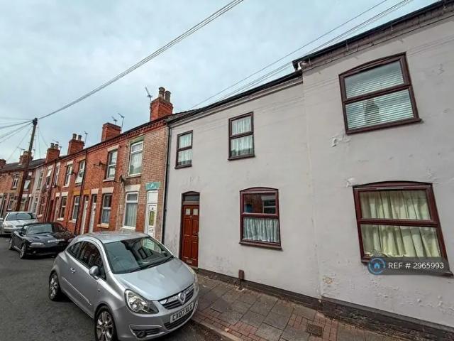 3 Bedroom Terraced House To Rent In Russell St, Loughborough, LE11