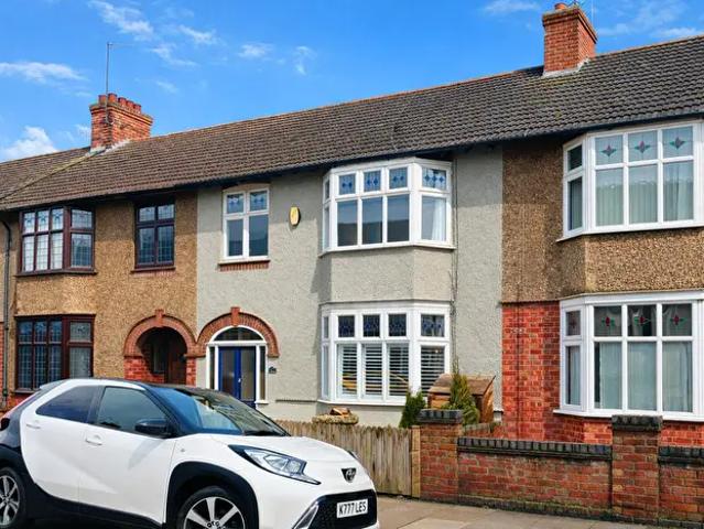3 Bedroom Terraced House To Rent In Sandringham Road, Abington, Northampton, NN1