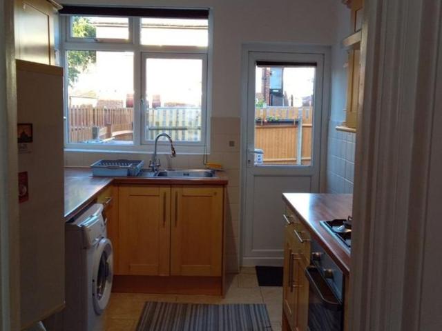 3 bedroom terraced house to rent on Barmouth Road, London