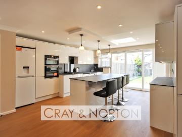 3 Bedroom Terraced to rent