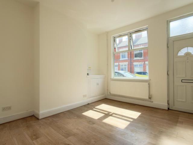 3 Bedroom Terraced to rent on Moat Road LE5. Ref: BMEST_004674