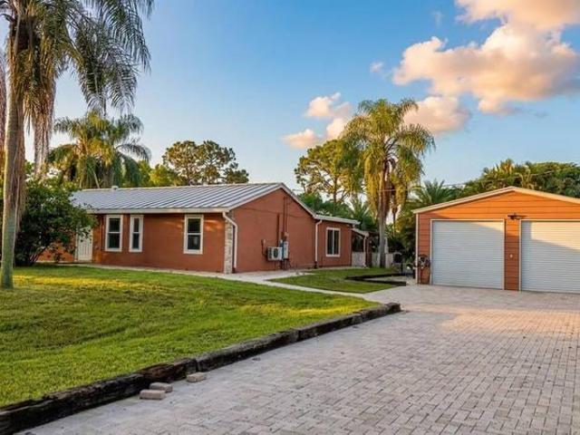 3 bedroom, The Acreage FL 33470 105683099