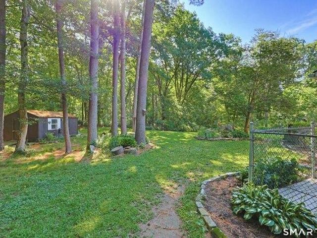 3 bedroom, Thompson CT 06277 105175894