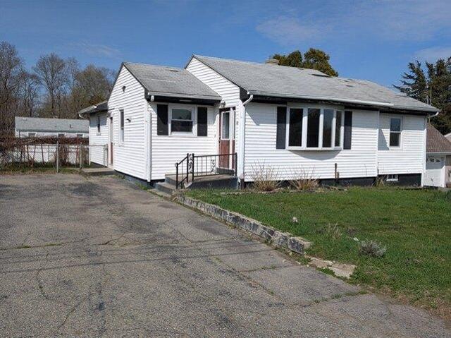 3 bedroom, Tiverton RI 02878 105516453