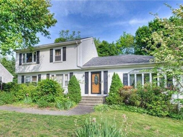 3 bedroom, Tiverton RI 02878 105516467