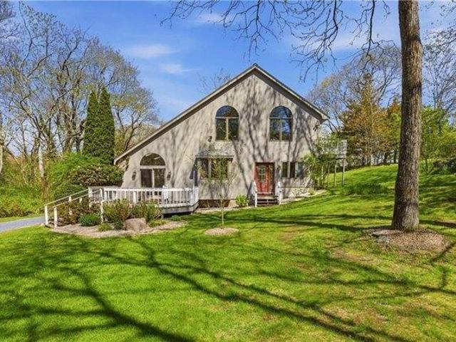 3 bedroom, Tiverton RI 02878 105560466