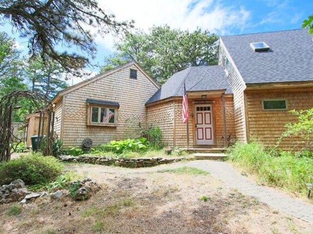 3 bedroom, Truro MA 02666 106128285