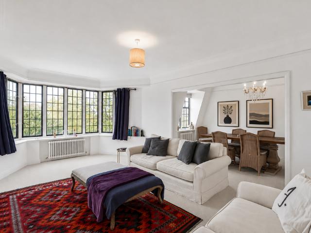 3 bedroom ground flat for sale