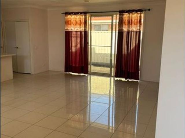 3 bedroom Unit