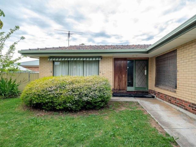 3 BEDROOM UNIT WITHIN A GROUP OF 6