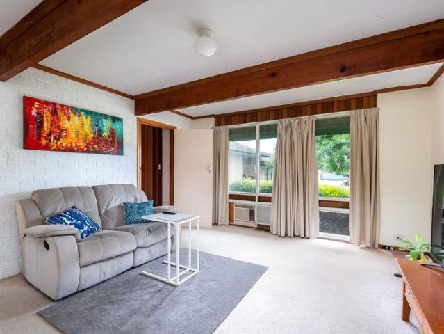 3 BEDROOM UNIT WITHIN A GROUP OF 6