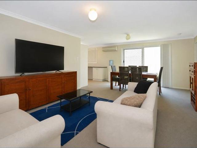 3 bedroom unit close to CBD