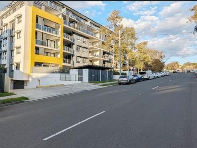 3 Bedroom Unit in the Heart of Campbelltown