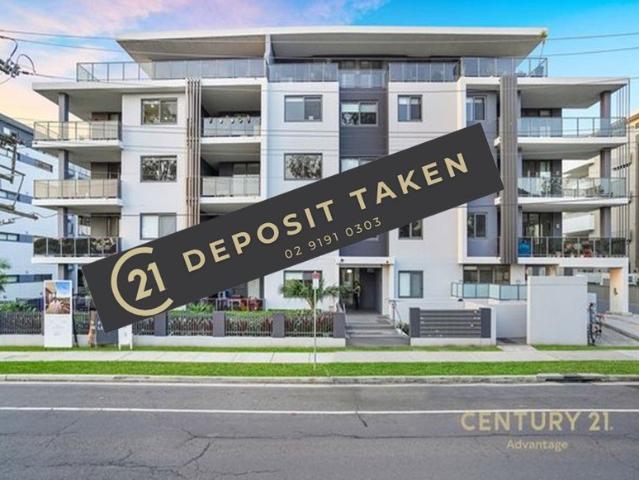 3 BEDROOM UNIT IN THE HEART OF WENTWORTHVILLE
