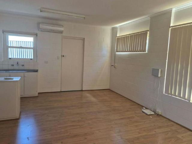 3 Bedroom Unit in the Heart of Victor Harbor