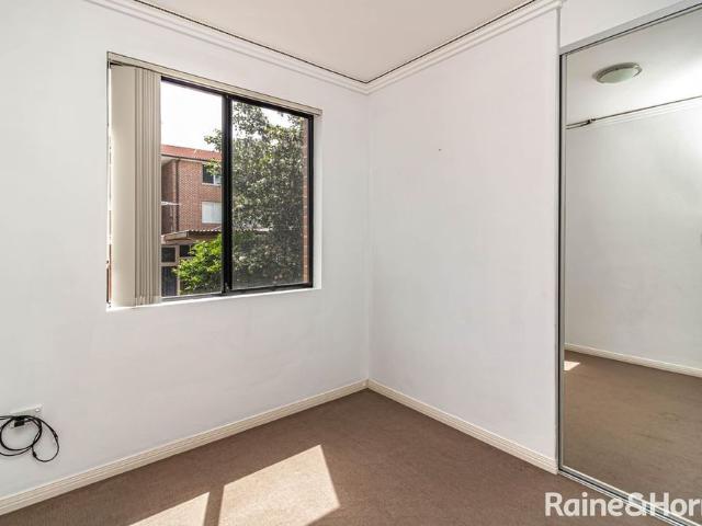 3 Bedroom Unit In A Great Location!