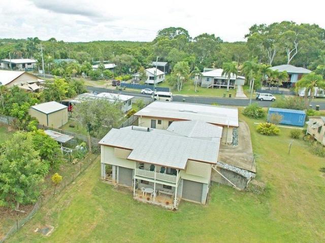 3 Bedroom Unit in Close to Schools