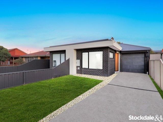 3 Bedroom Unit in Laverton Modern Living at Its Best!
