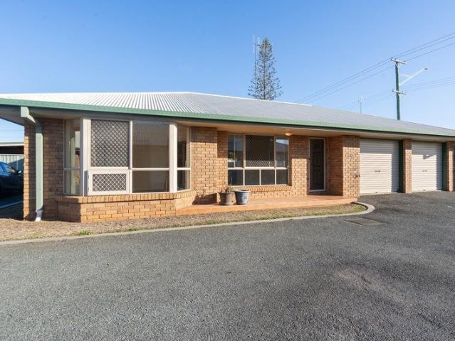 3 Bedroom Unit in Quite Complex