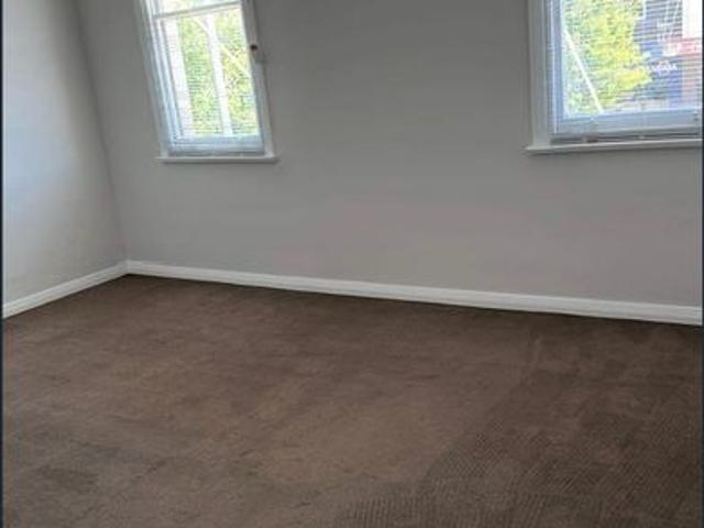 3 Bedroom Unit Located in Main Street