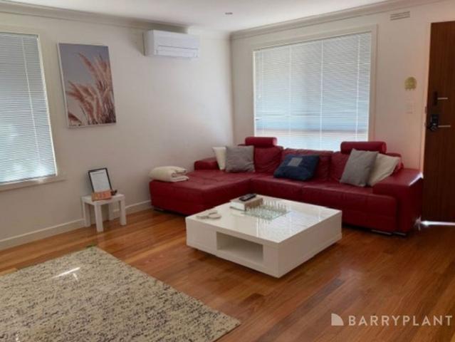 3 Bedroom Unit Opposite Beach