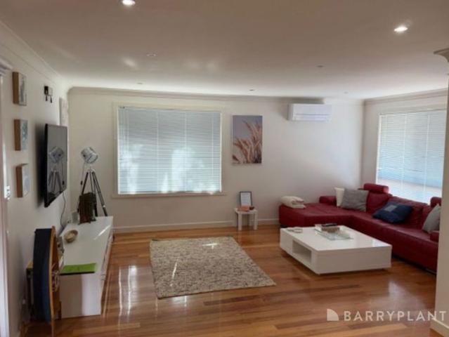 3 Bedroom Unit Opposite Beach