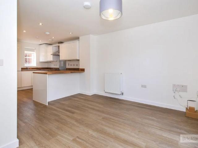 3 bedroom unspecified