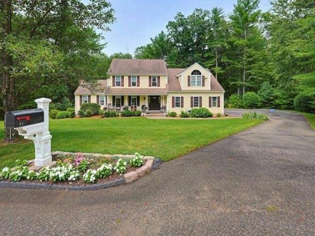 3 bedroom, Uxbridge MA 01569 104479155