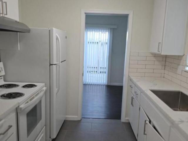 3 bedroom, Vallejo CA 94591 99584961