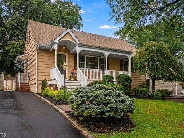3 bedroom, Verona NJ 07044 105752722